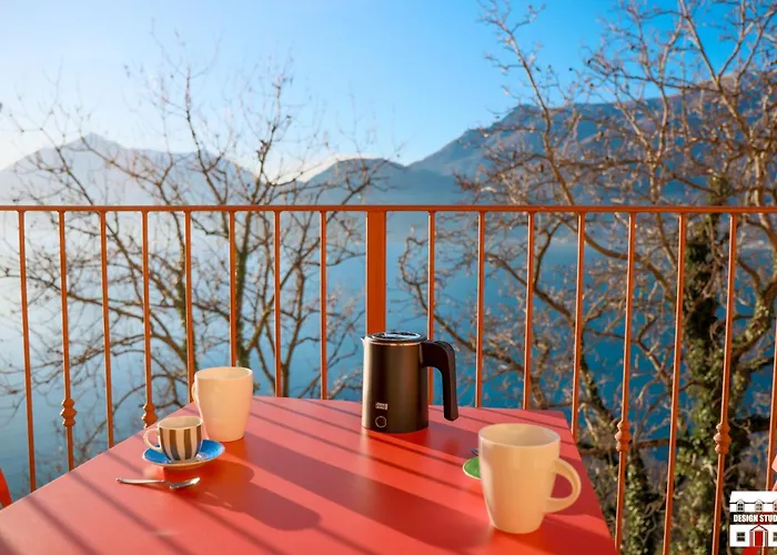 Apartament Golden View By Design Bellano