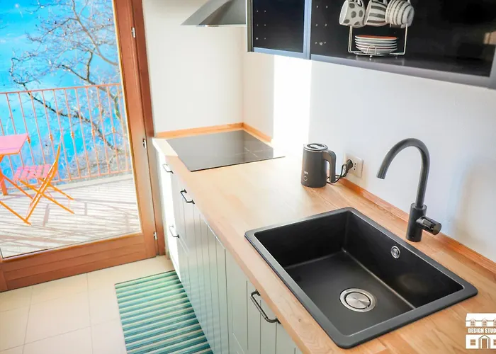 Golden View By Design Apartament *