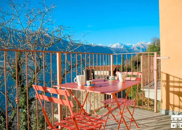 Golden View By Design *