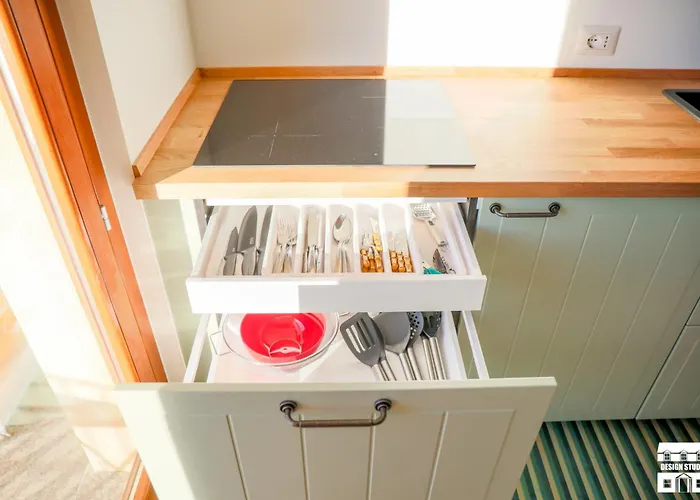 Golden View By Design *