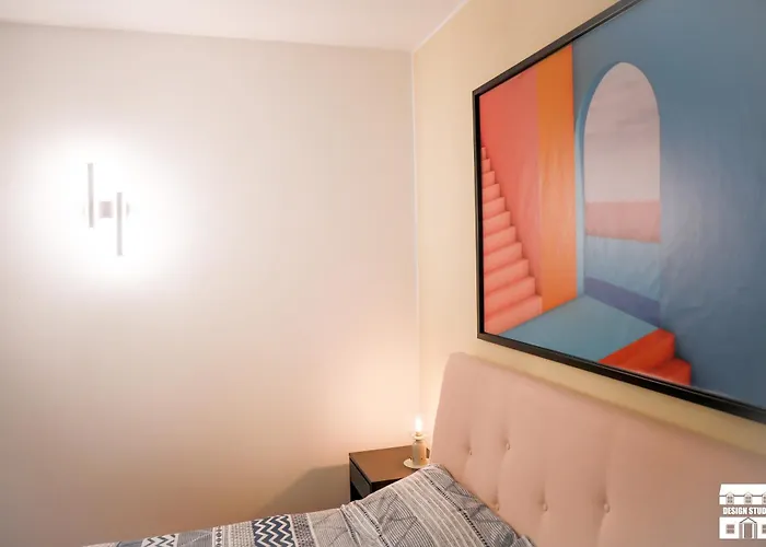 Golden View By Design Apartament