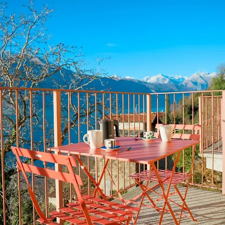 Golden View By Design *